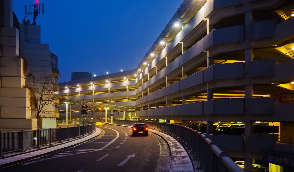 Sisteme de Ghidare in Parcare pentru Aeroporturi